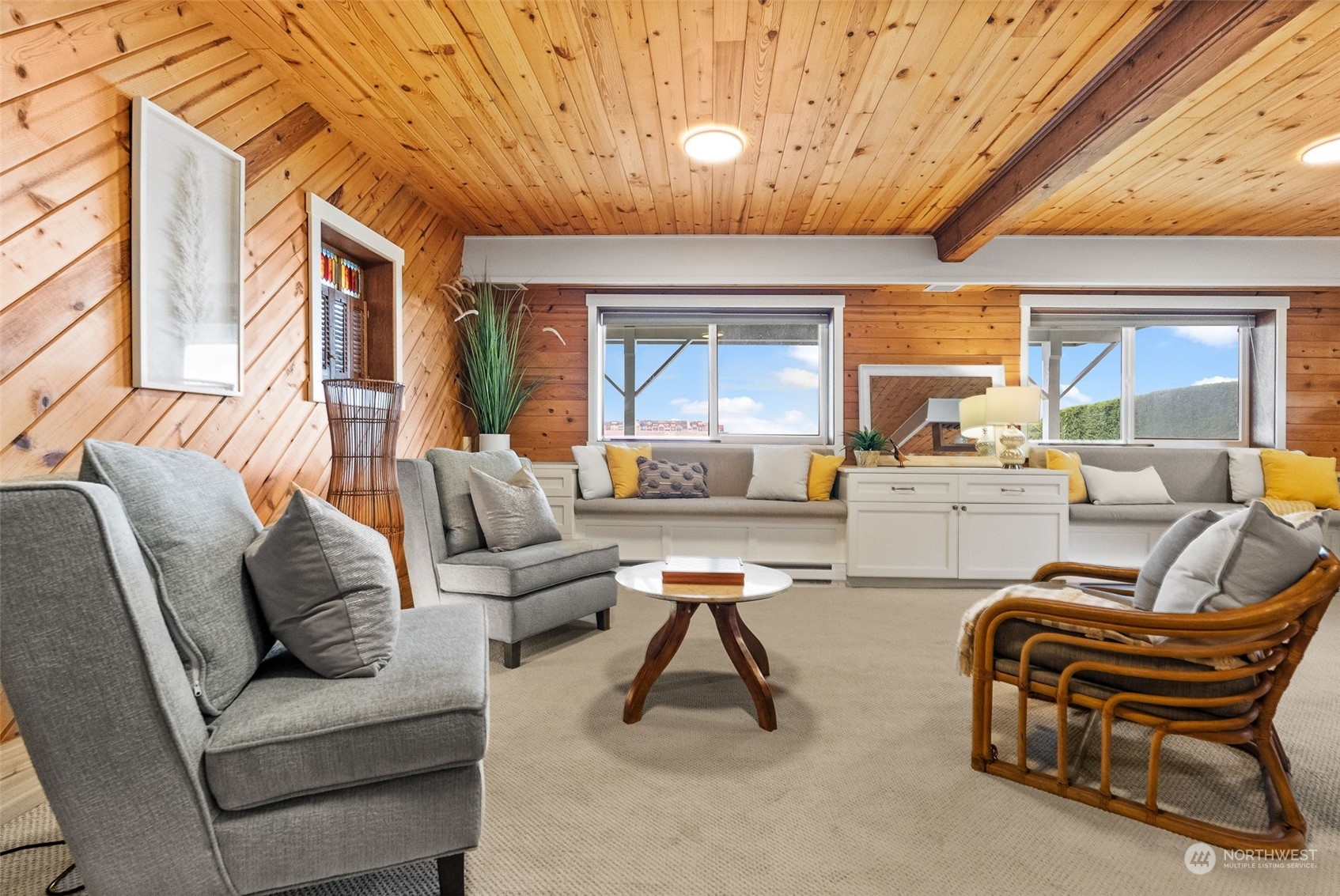 8115 E Daniels Loop