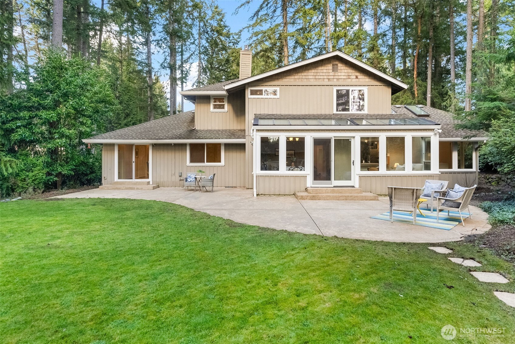 4508 Canterwood Drive NW