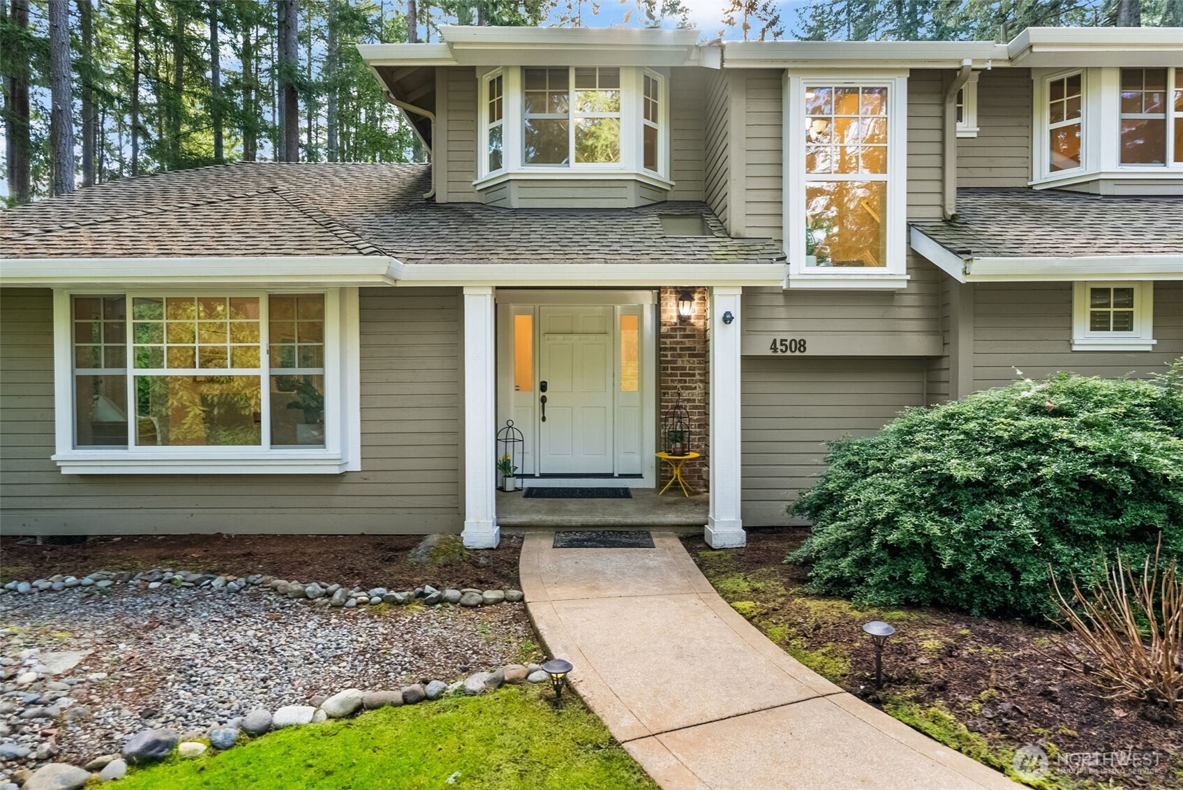 4508 Canterwood Drive NW