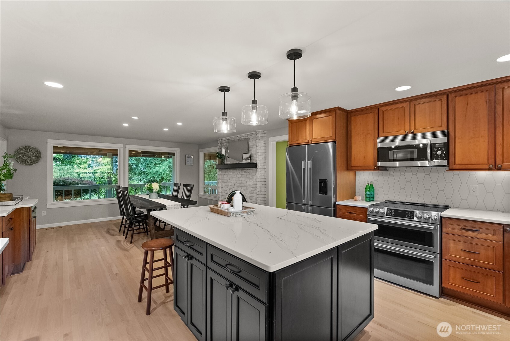 4016 42nd Street Ct NW