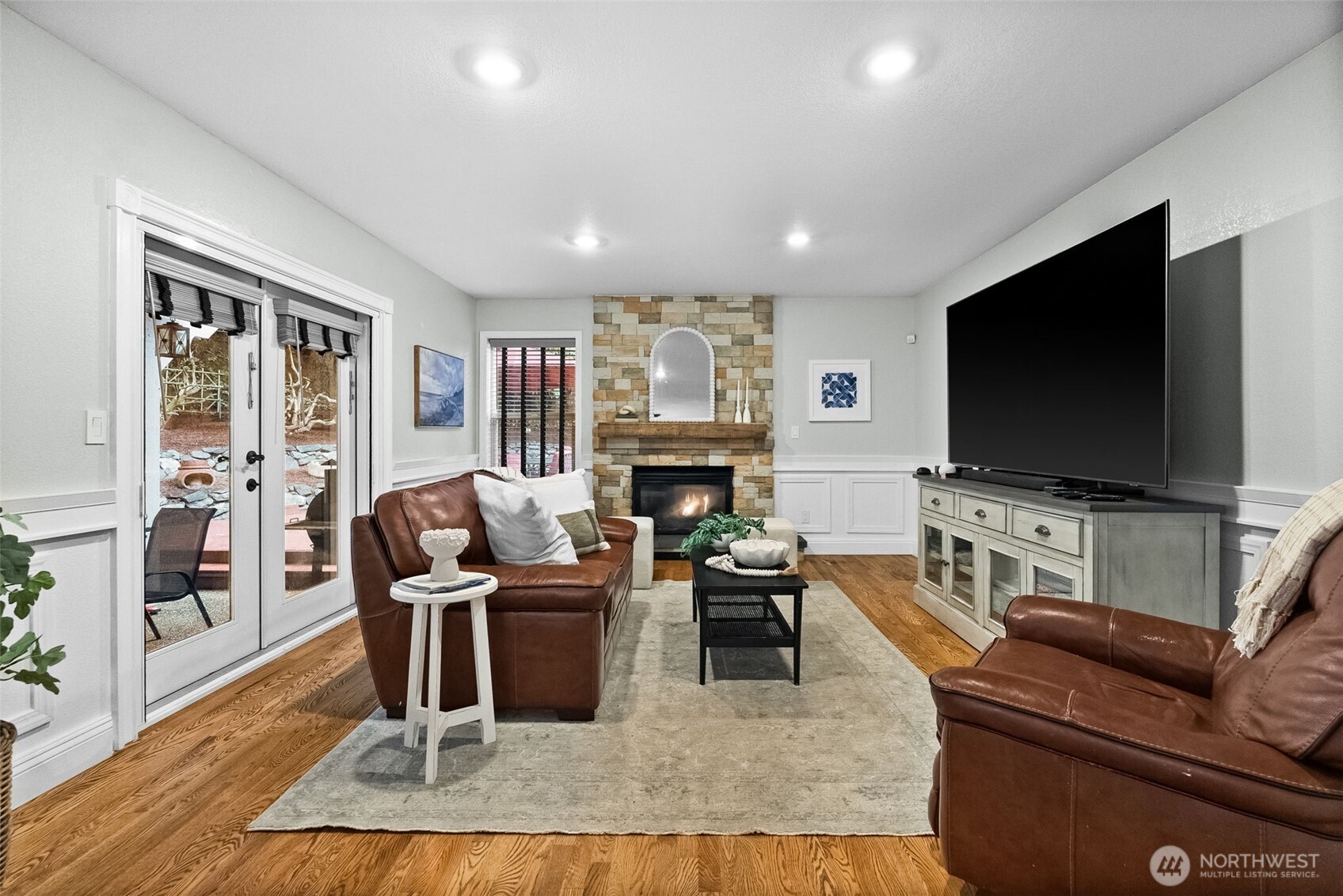 2225 35th Street NW