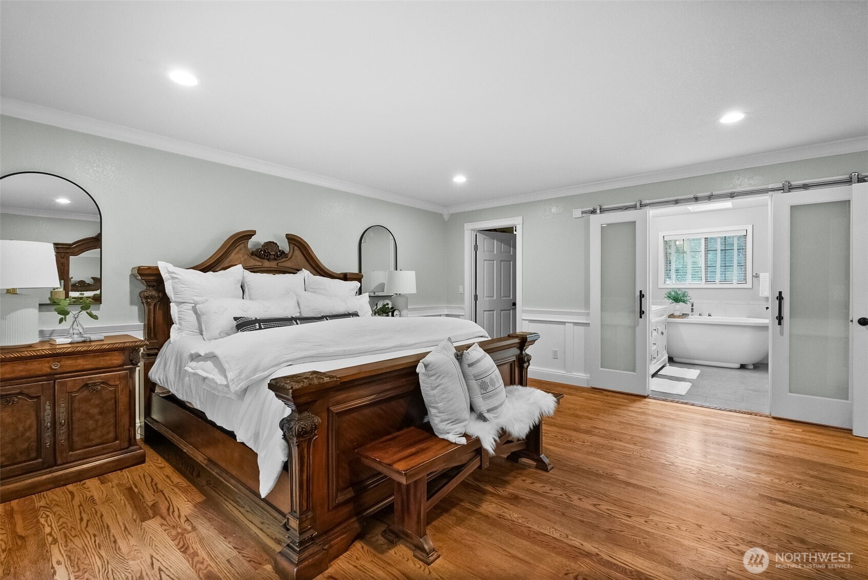 2225 35th Street NW