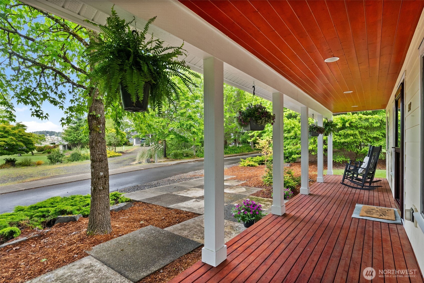 1412 Leschi Place