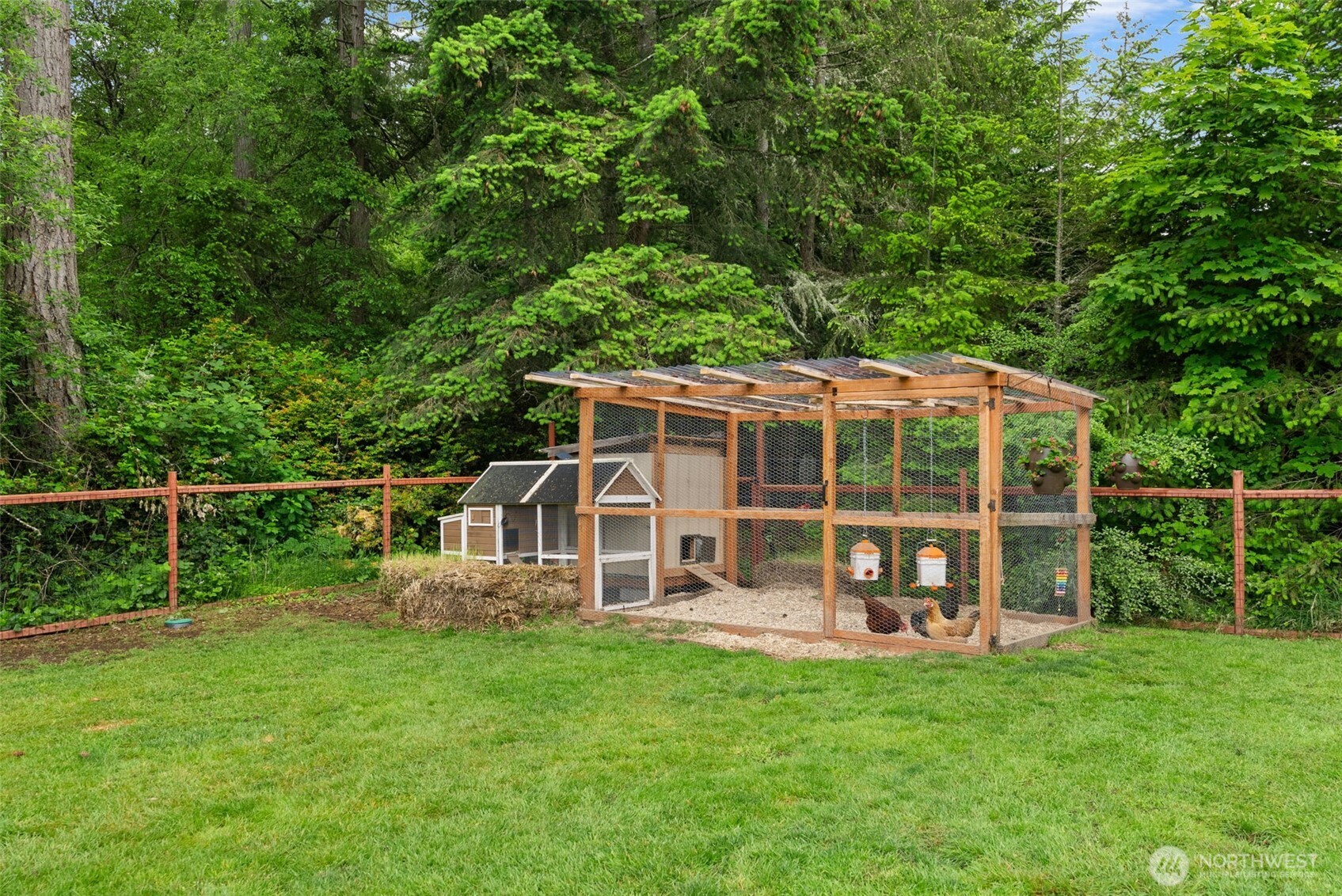 1412 Leschi Place