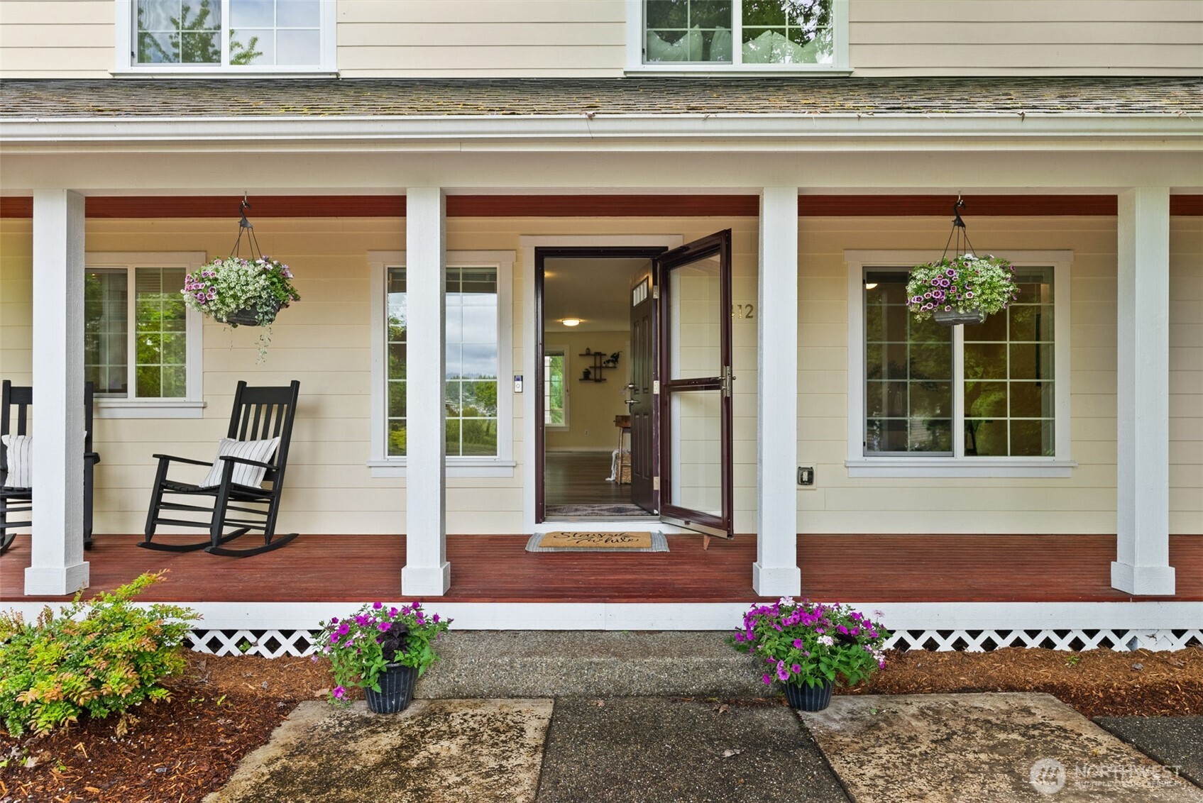 1412 Leschi Place