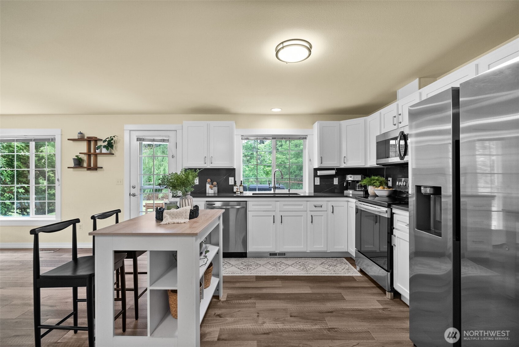 1412 Leschi Place