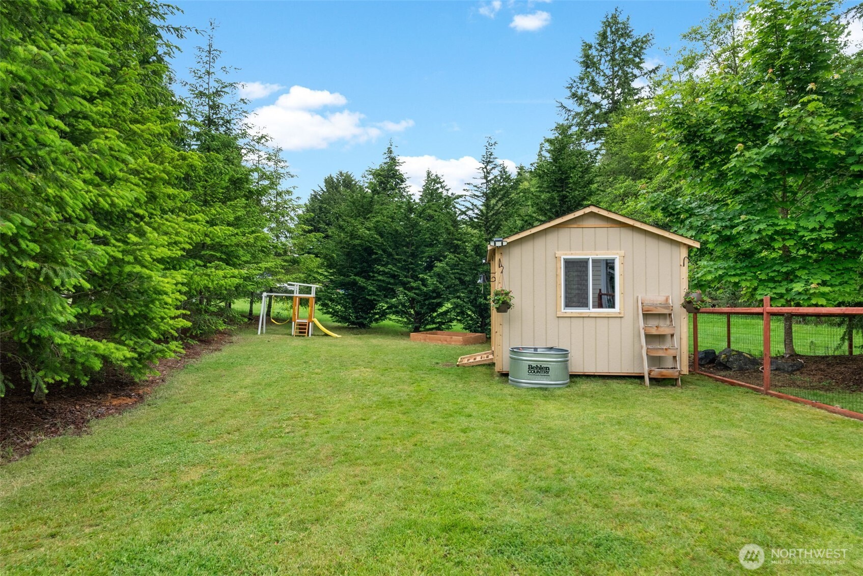 1412 Leschi Place