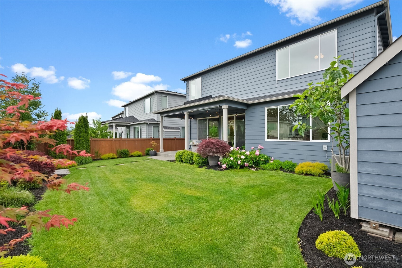 3998 Sawtooth Court