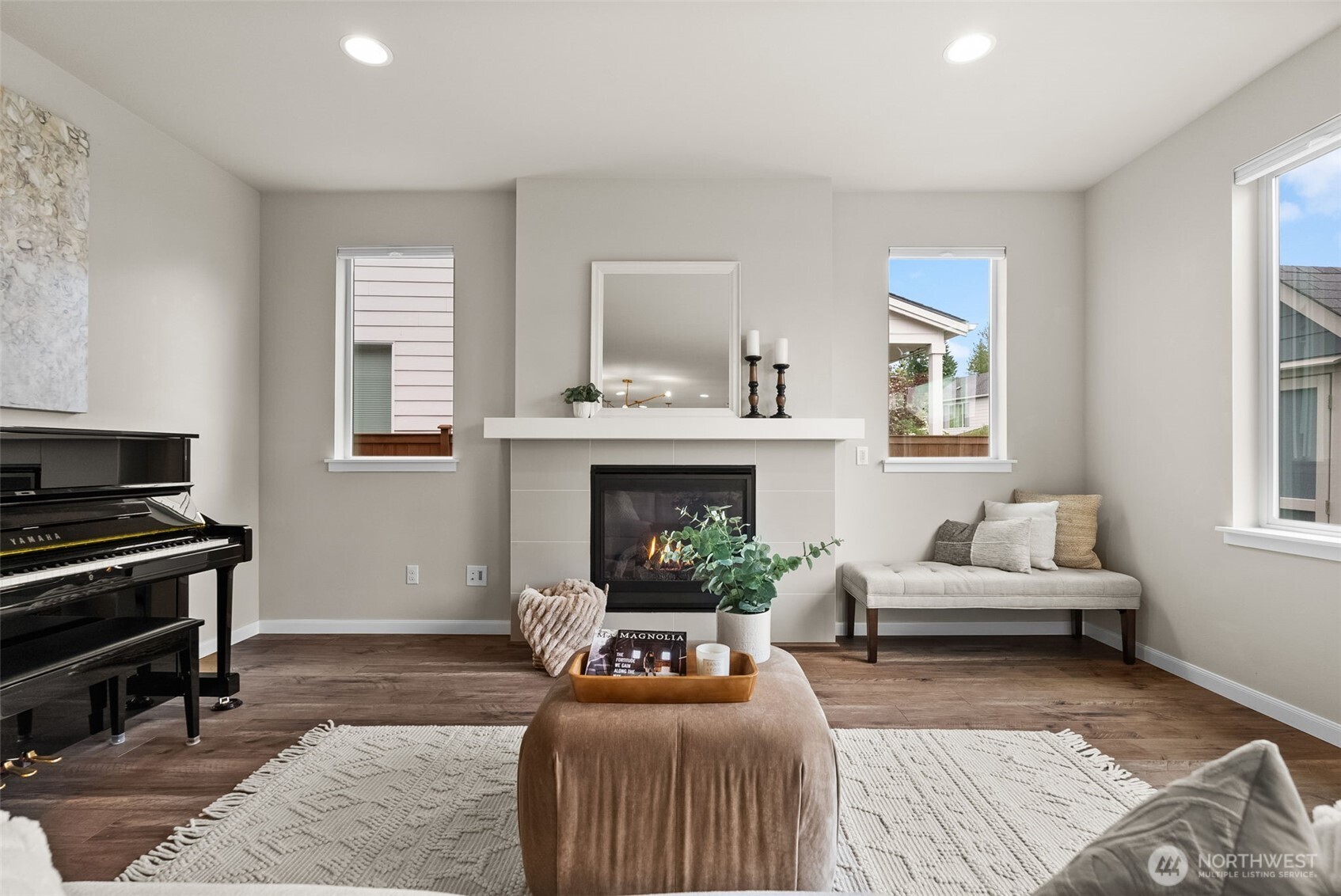3998 Sawtooth Court