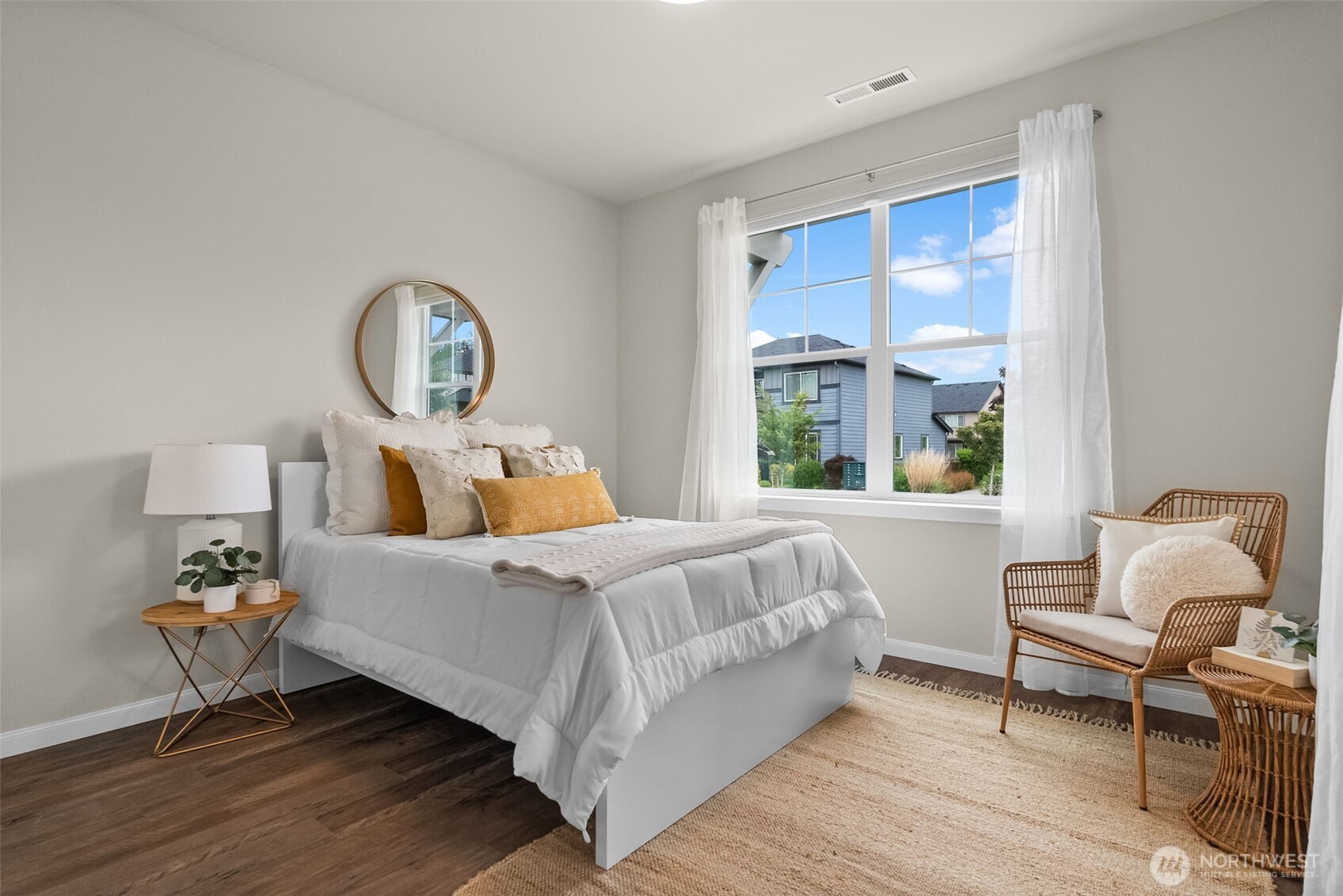 3998 Sawtooth Court