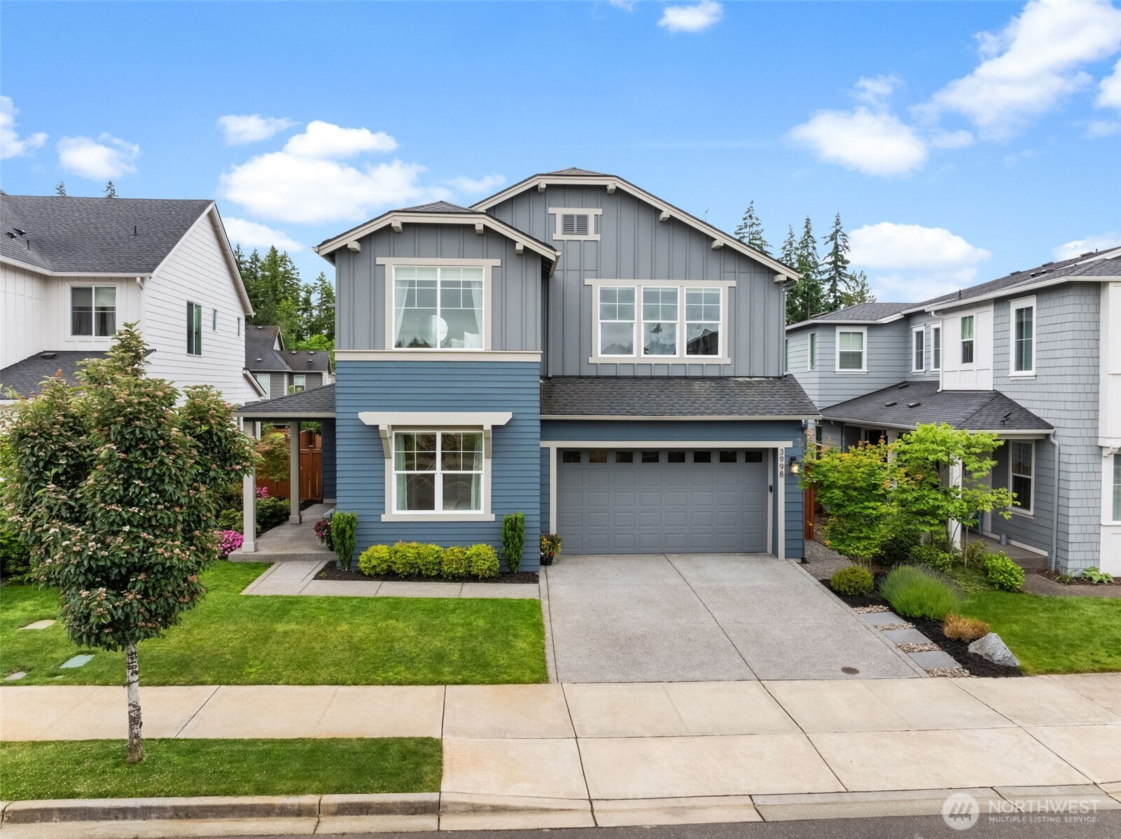 3998 Sawtooth Court