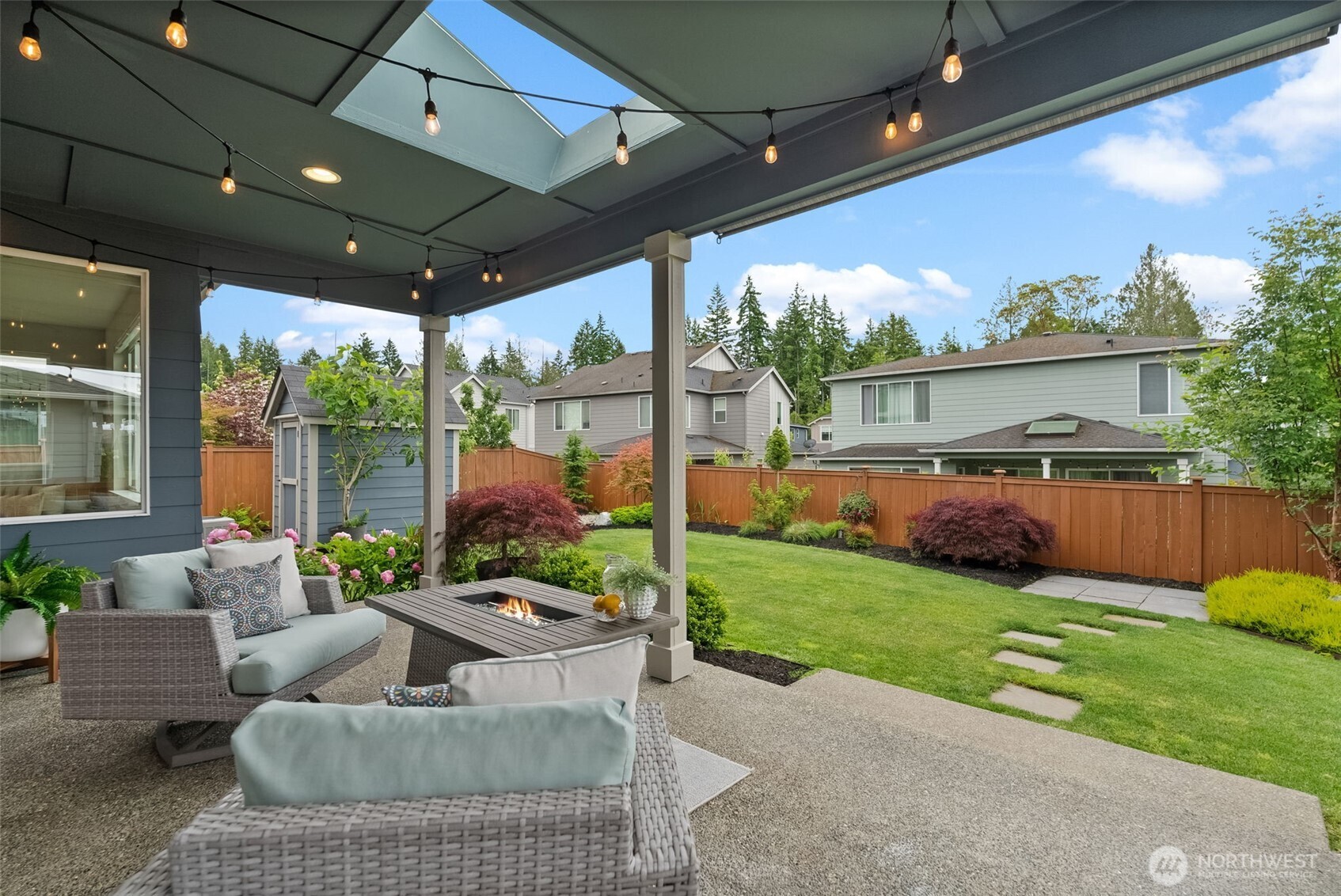 3998 Sawtooth Court