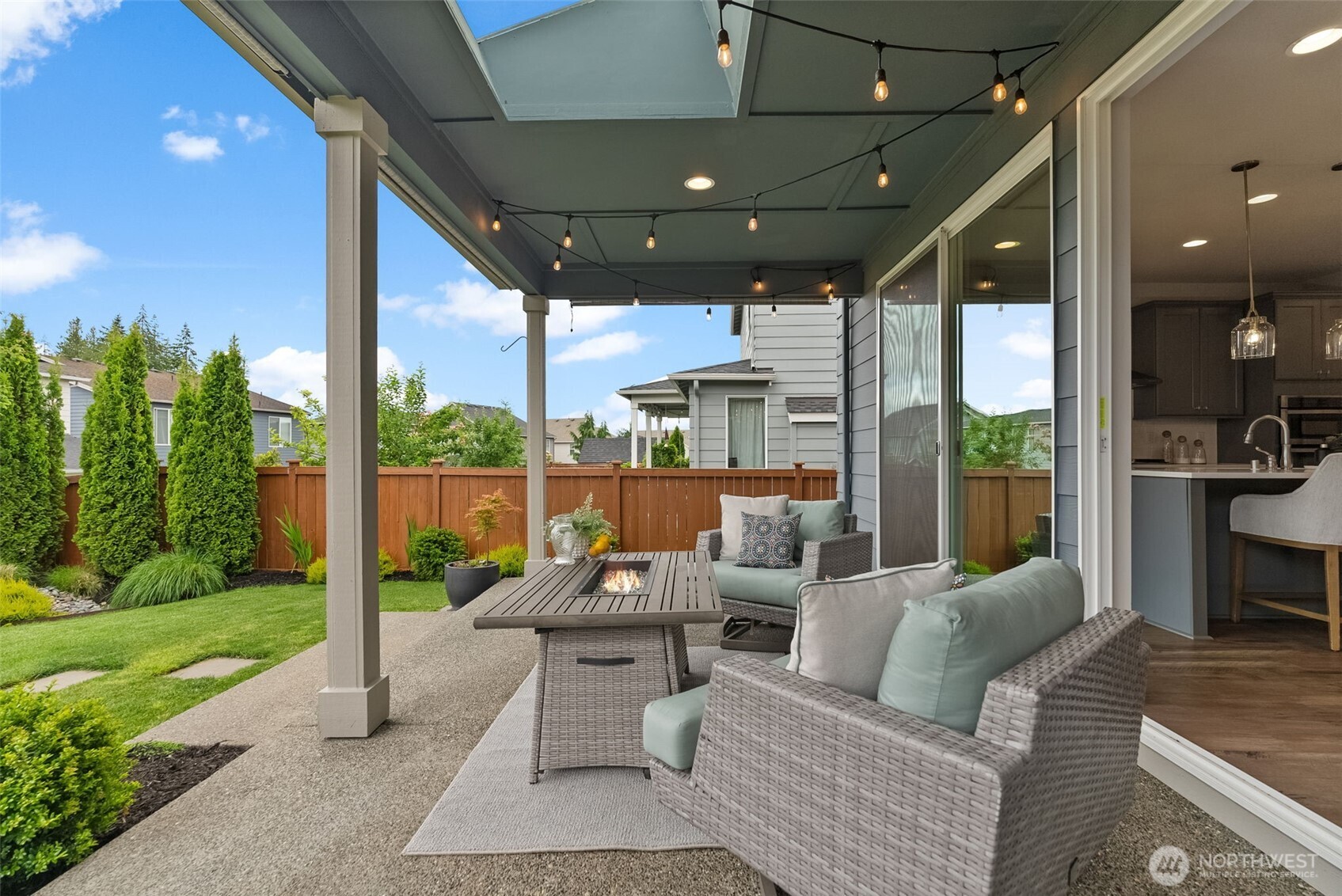3998 Sawtooth Court