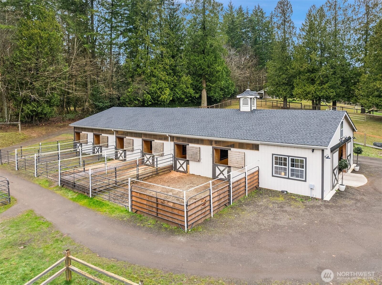 1204 SE Oak Road