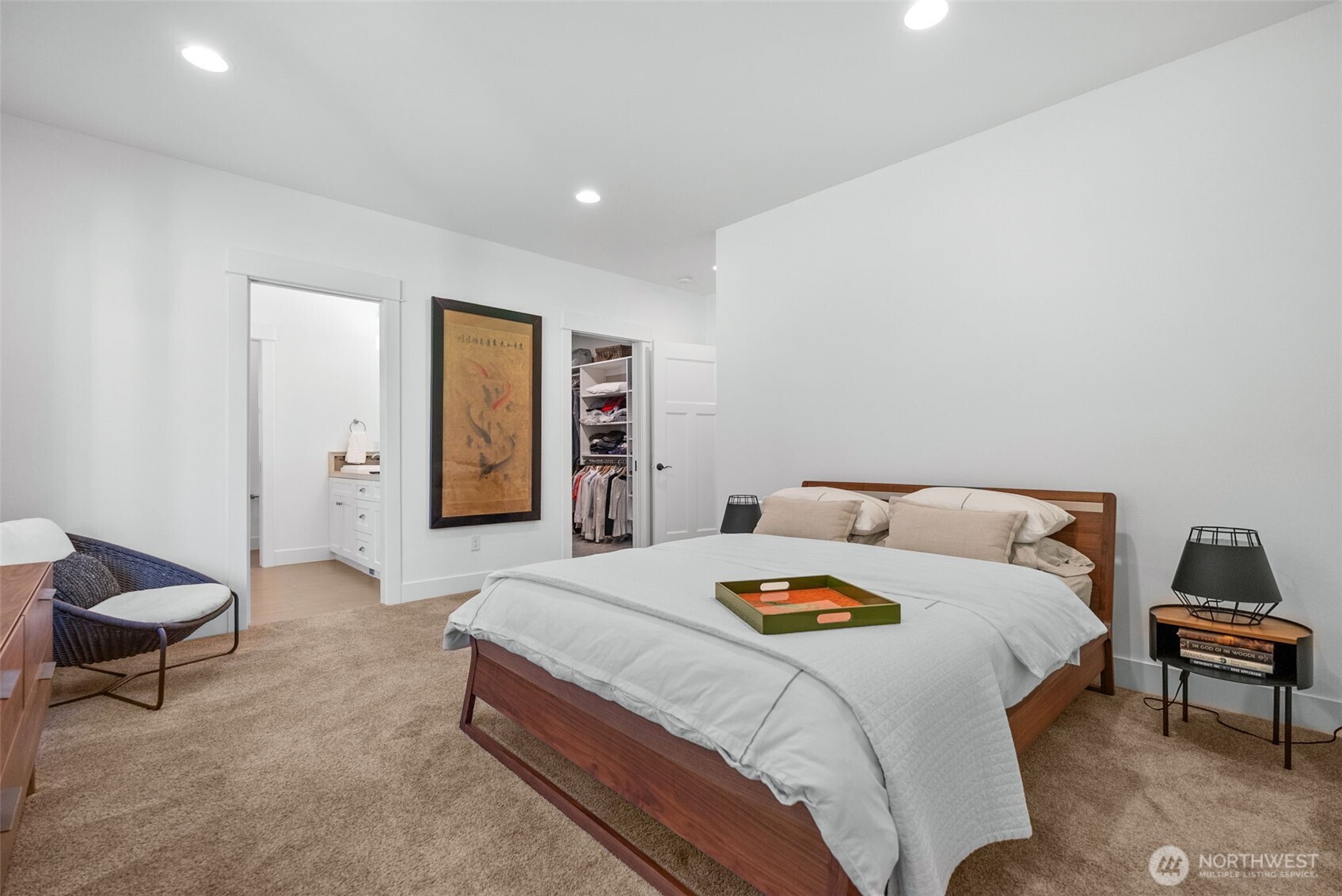 915 7th Court