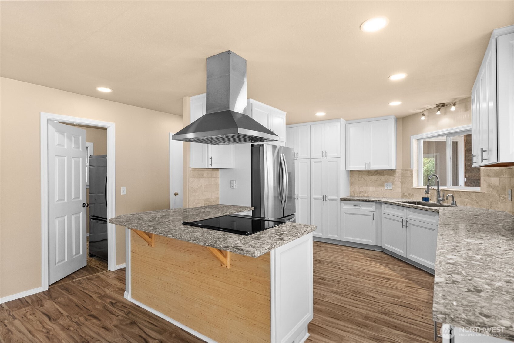 10414 Peacock Hill Ave. Unit: 54