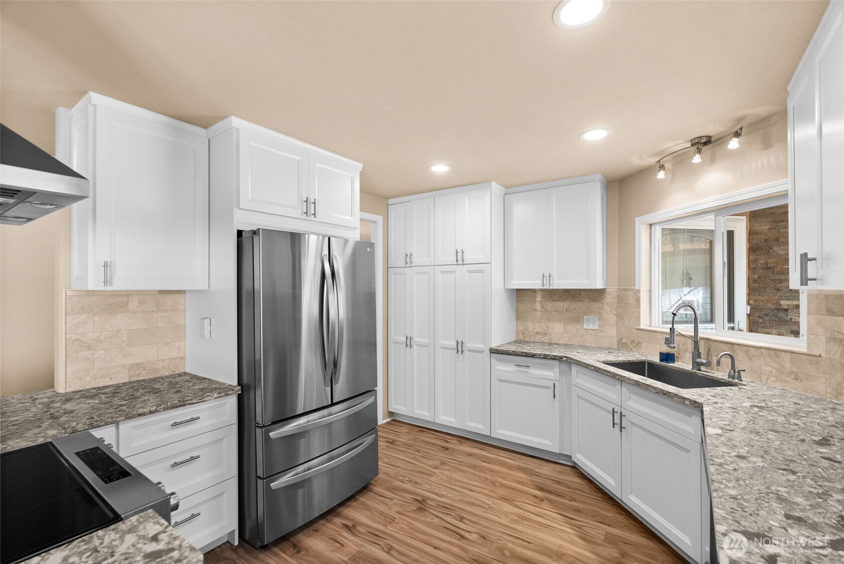 10414 Peacock Hill Ave. Unit: 54