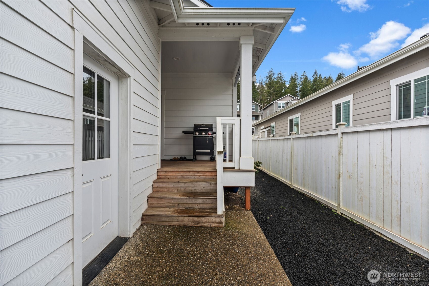 140 E Cedarland Lane