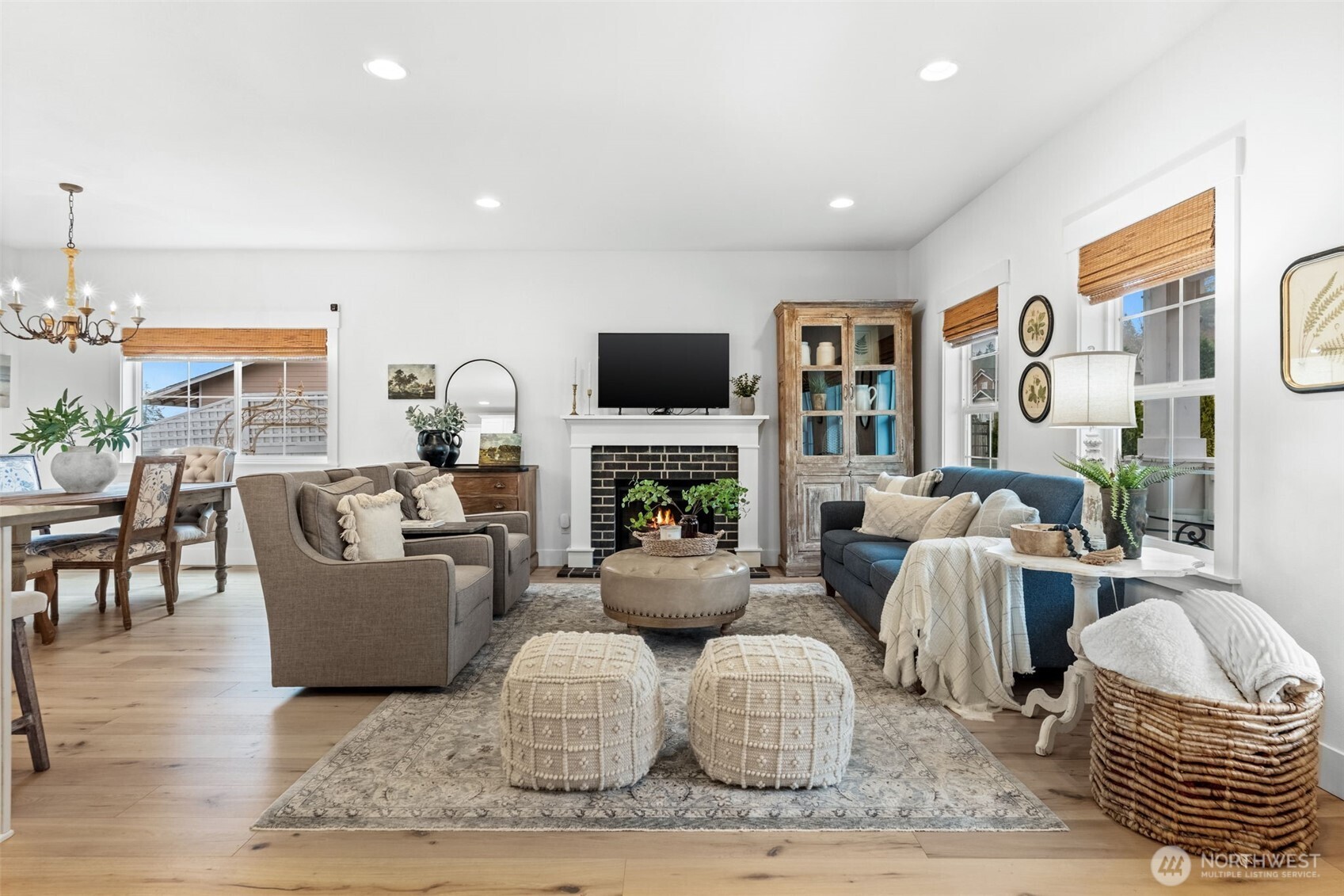 140 E Cedarland Lane
