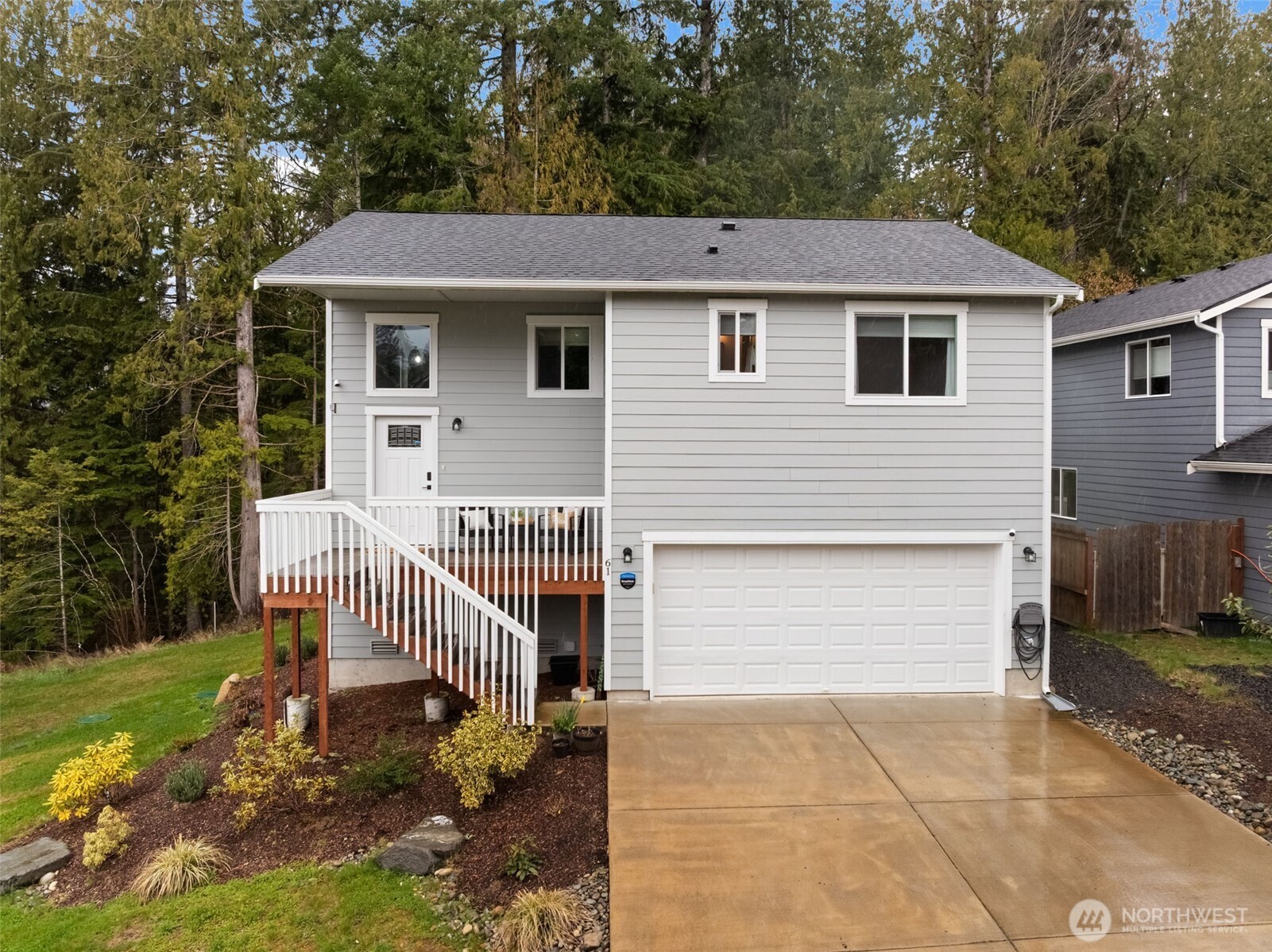 61 E Ellinor Peak Place