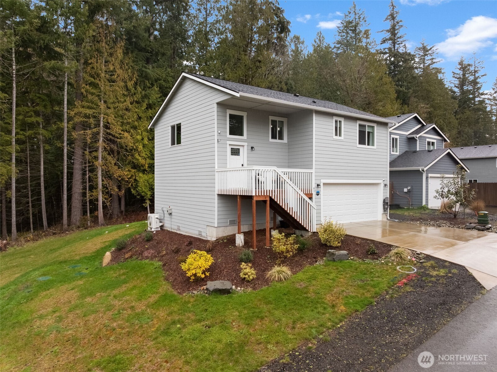 61 E Ellinor Peak Place
