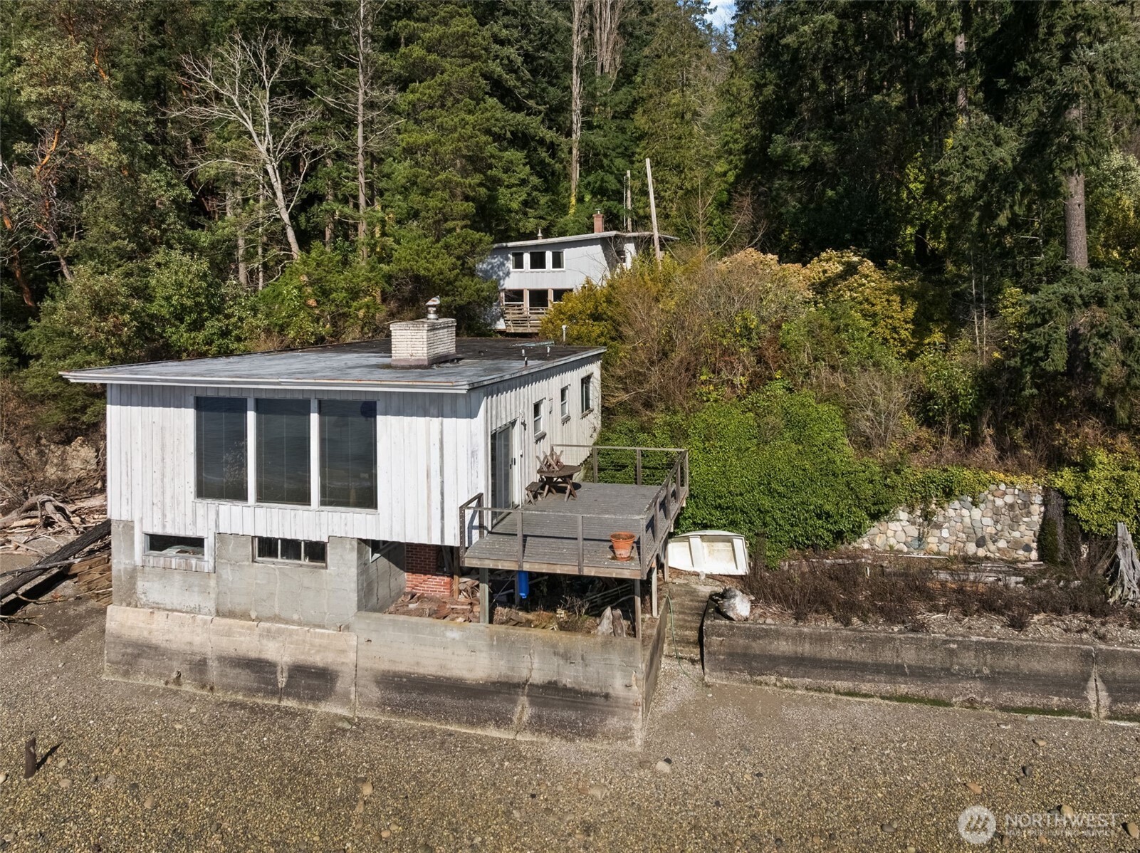 2622 East Bay Drive