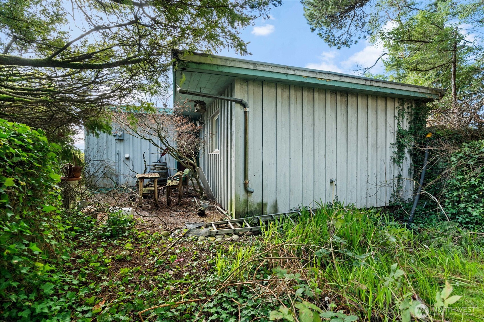 2622 East Bay Drive