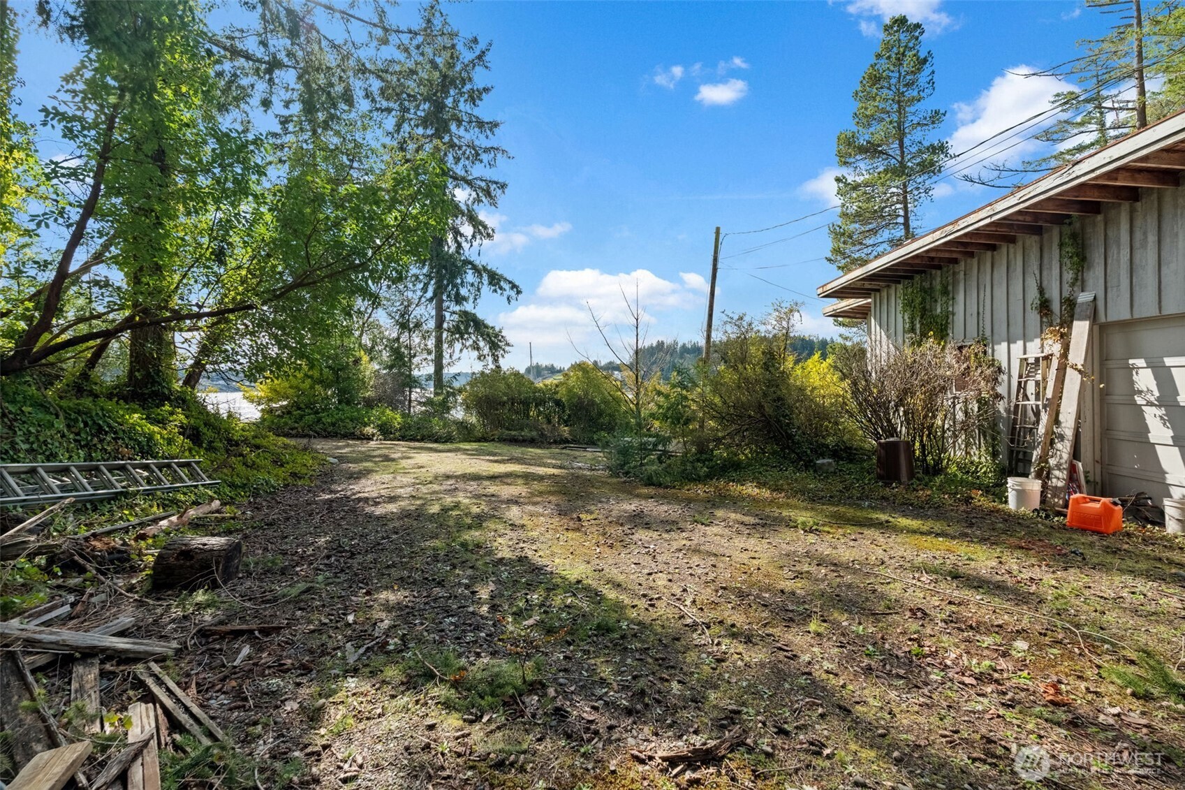 2622 East Bay Drive