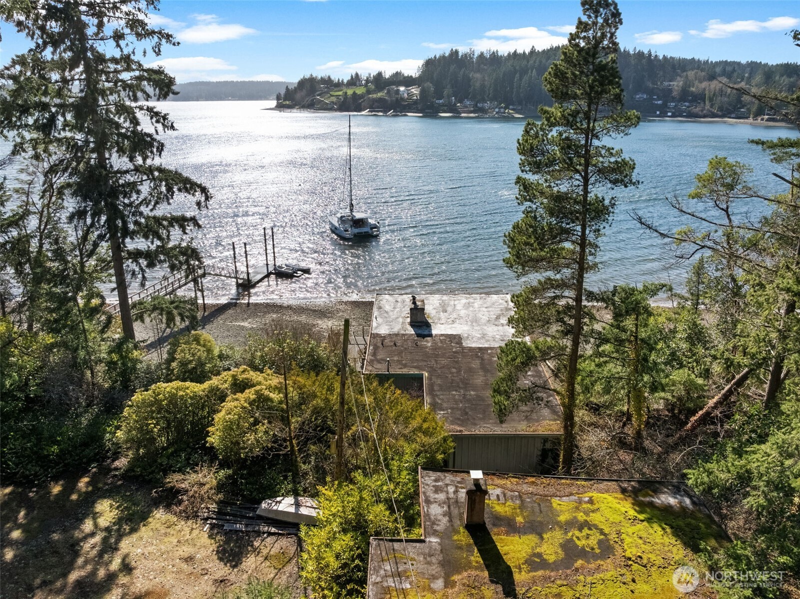 2622 East Bay Drive