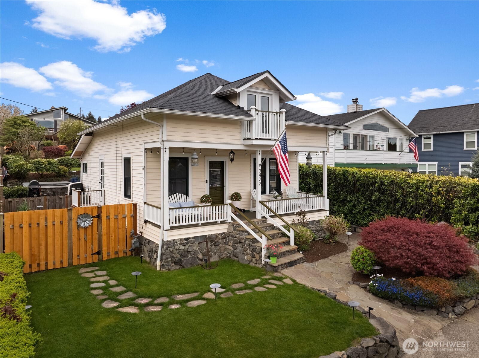 3422 Harborview Drive
