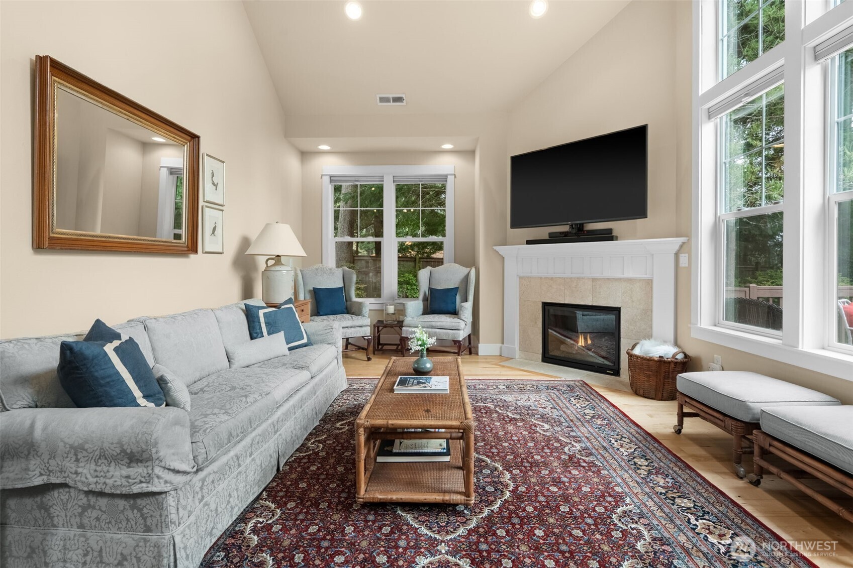 3113 Emerald Lane