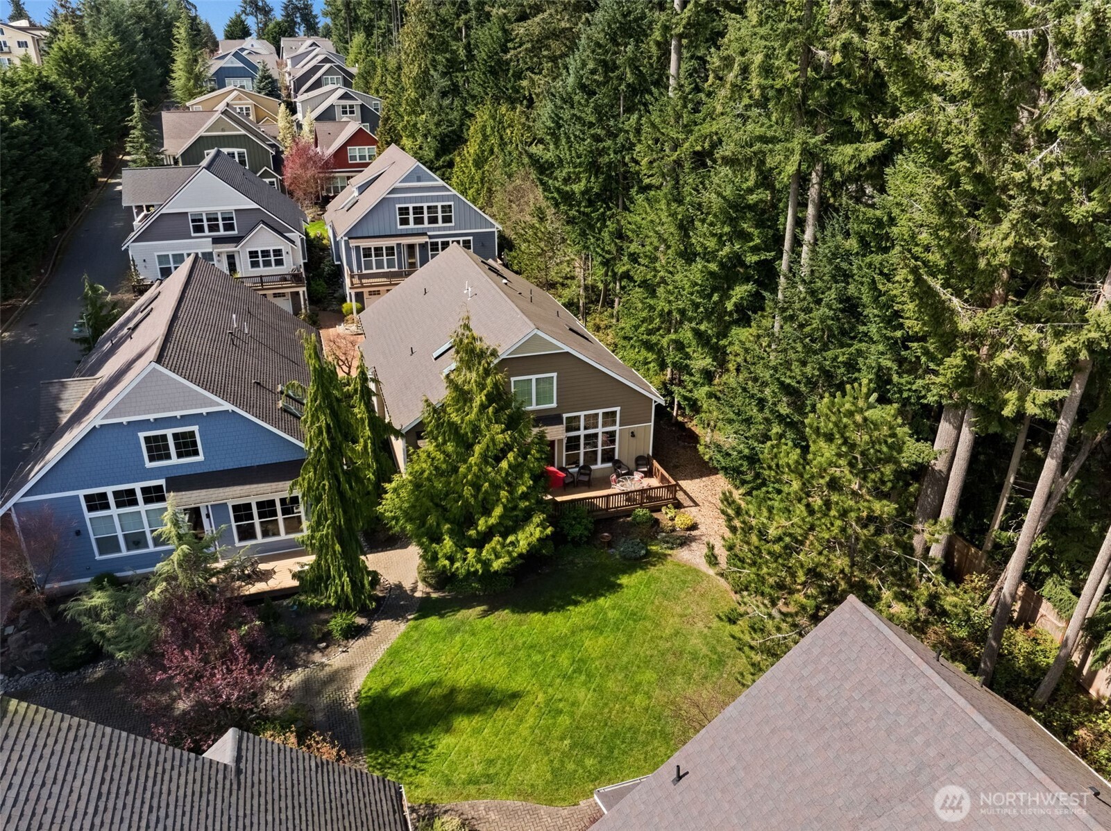 3113 Emerald Lane