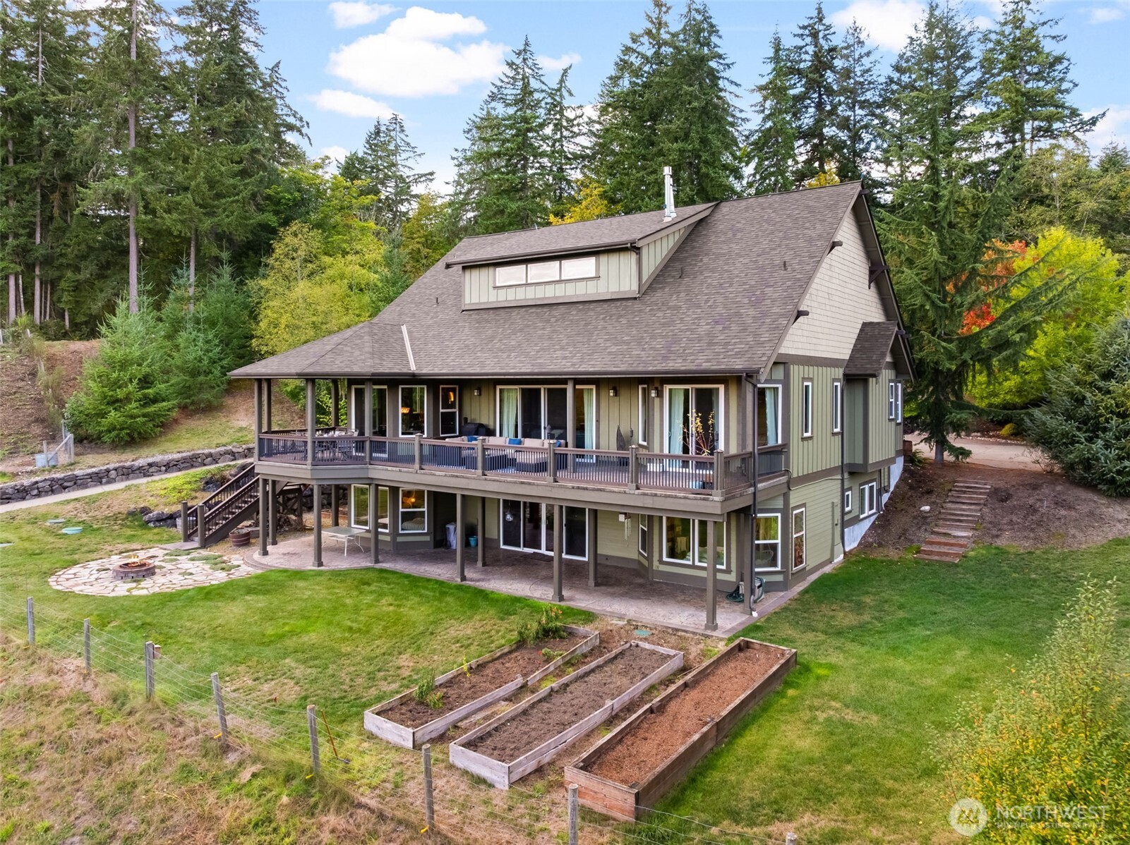 9915 Key Peninsula Highway NW
