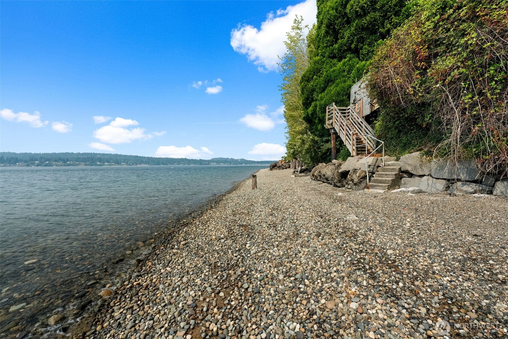 21 33rd Avenue Court