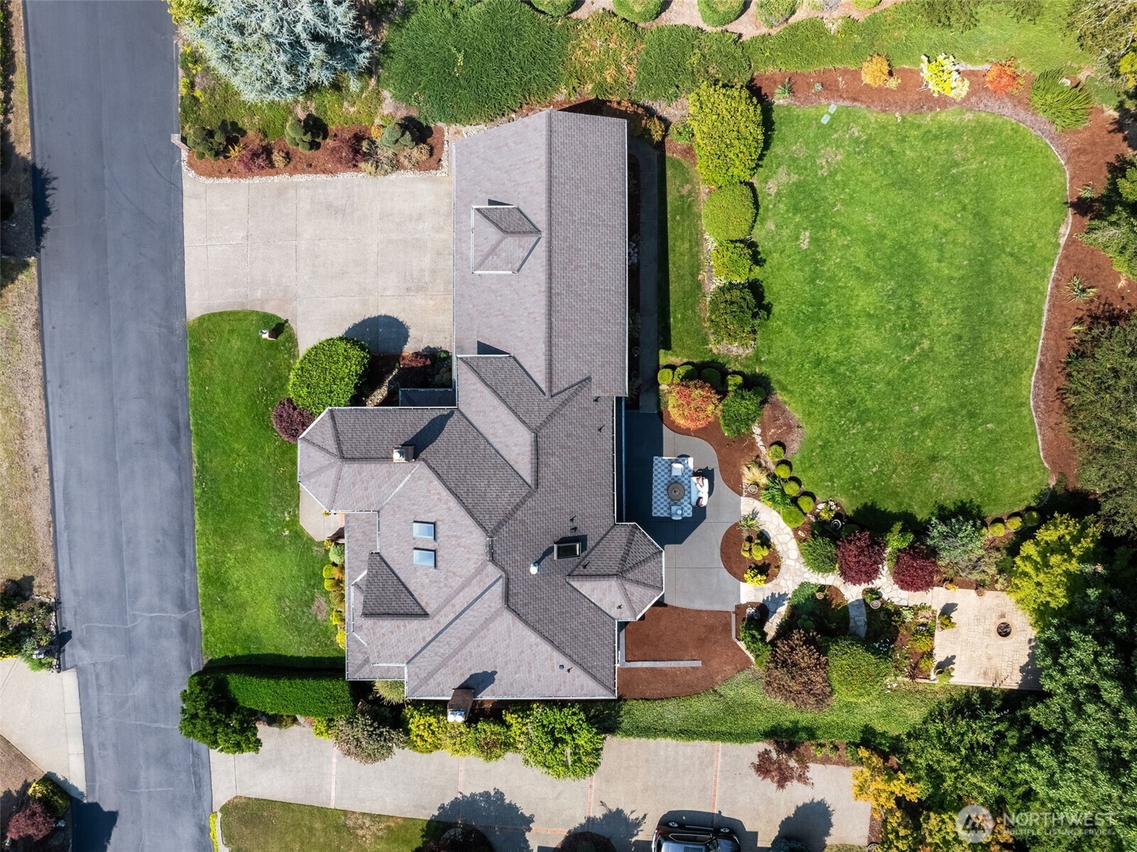 21 33rd Avenue Court