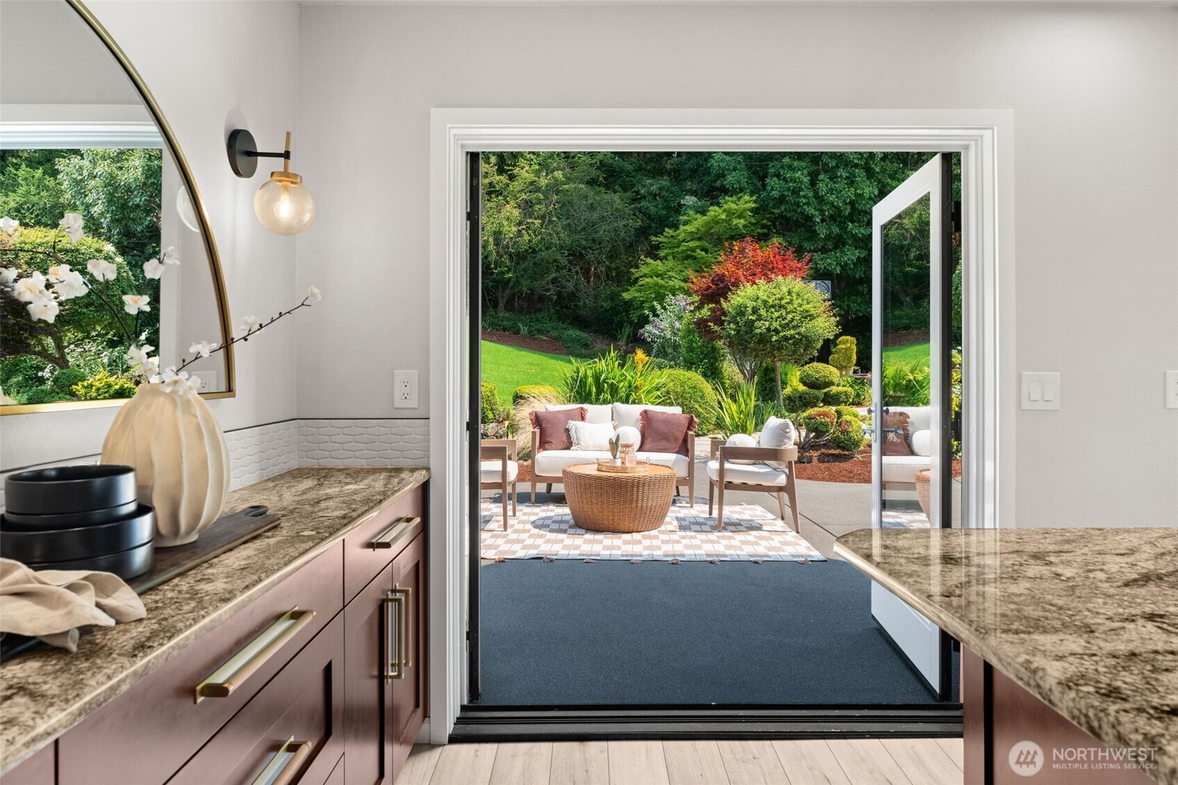 21 33rd Avenue Court