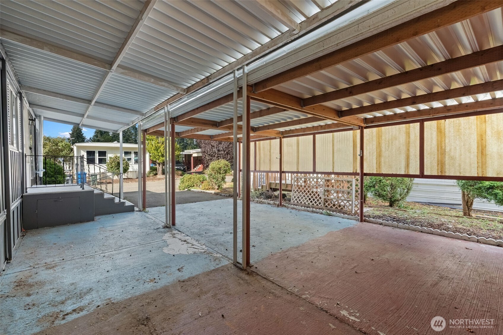 3702 Hunt Street Unit: 32