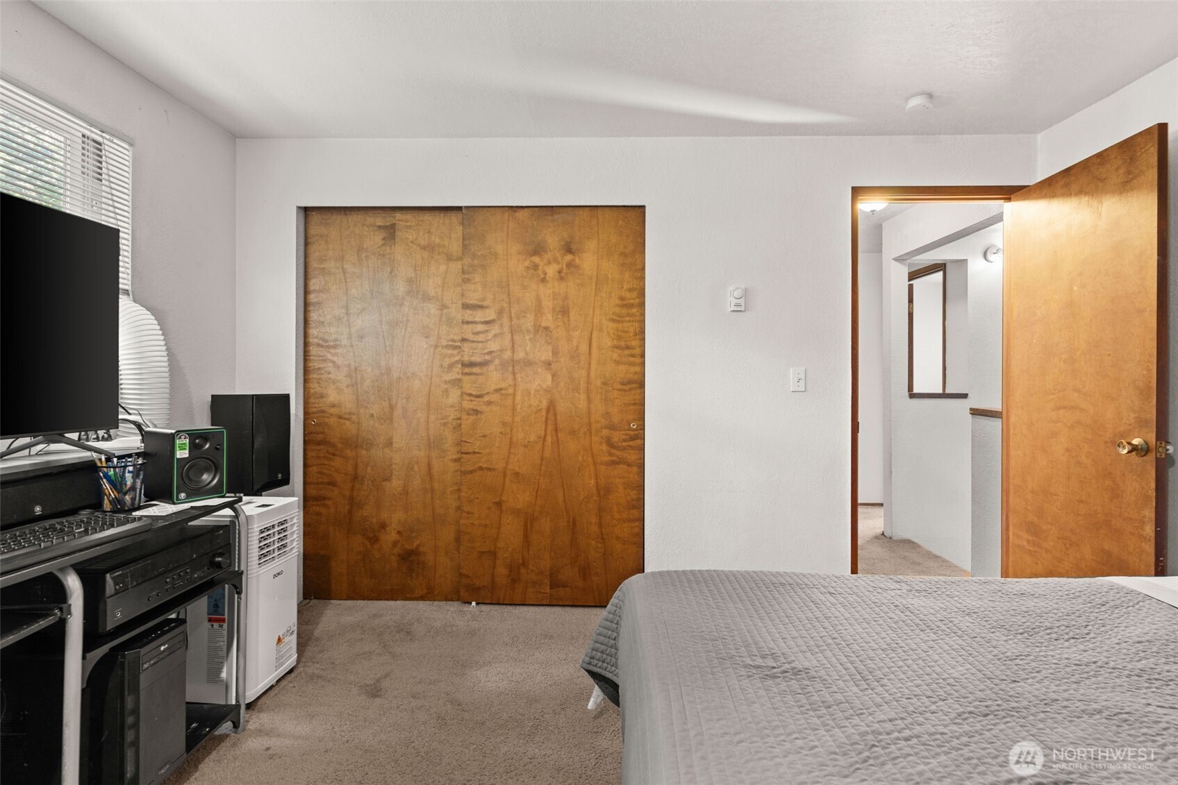 5117 5119 84th Street E