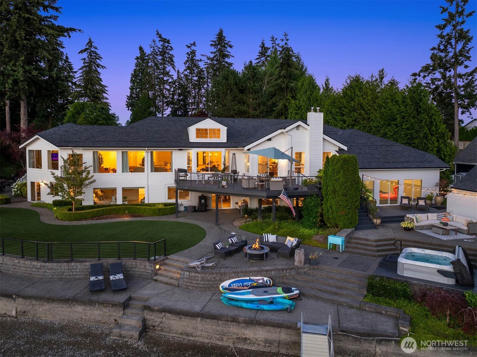 2916 Horsehead Bay Drive NW