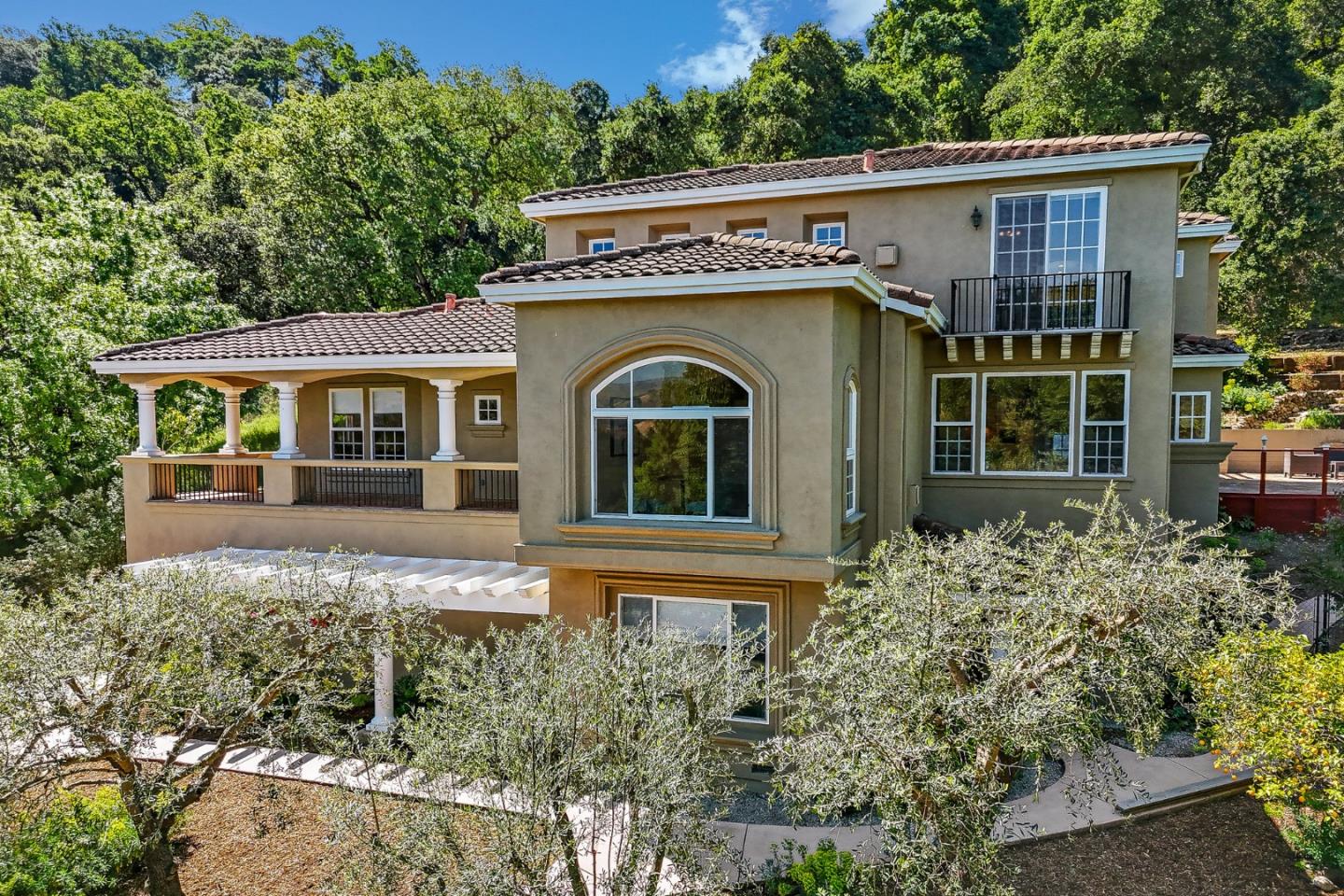 1158 Teresa LN