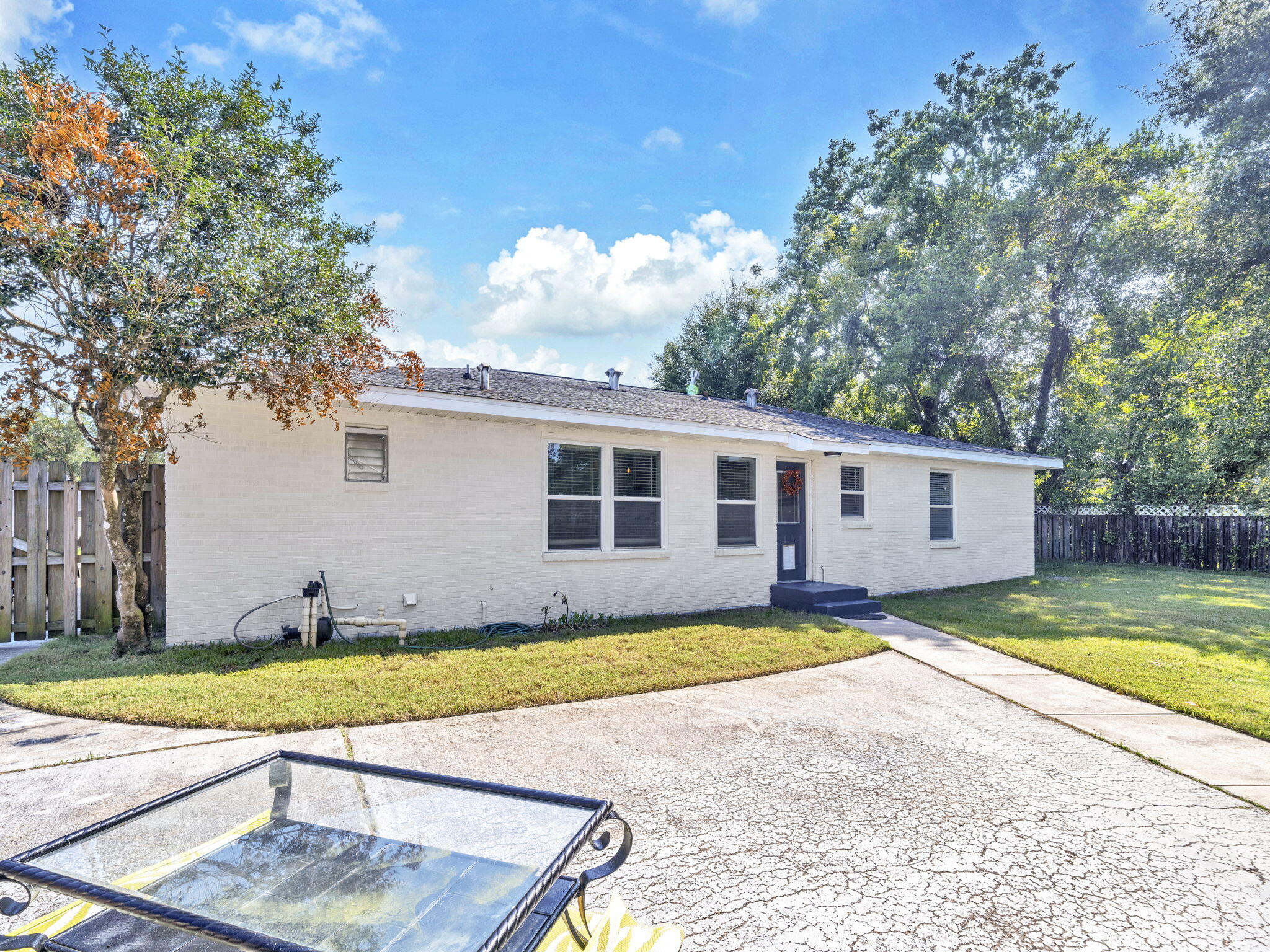227 NW Holmes Boulevard