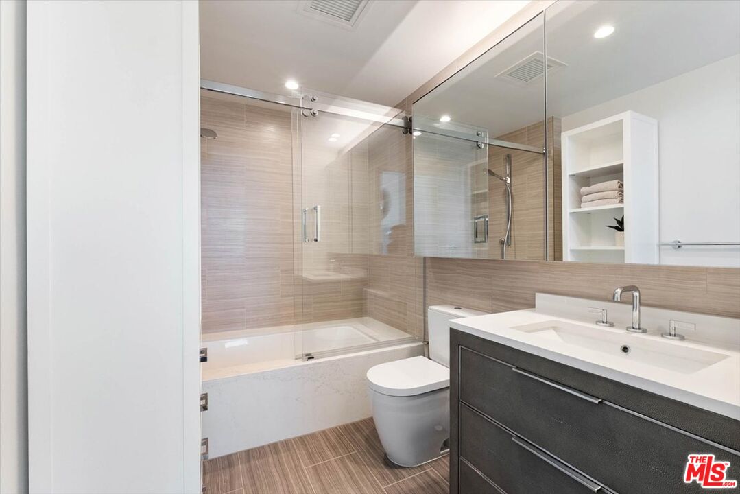 877 Francisco St Unit: 2809