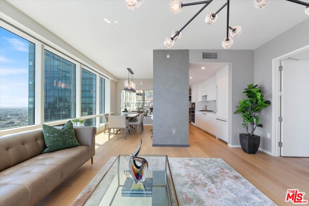 877 Francisco St Unit: 2809