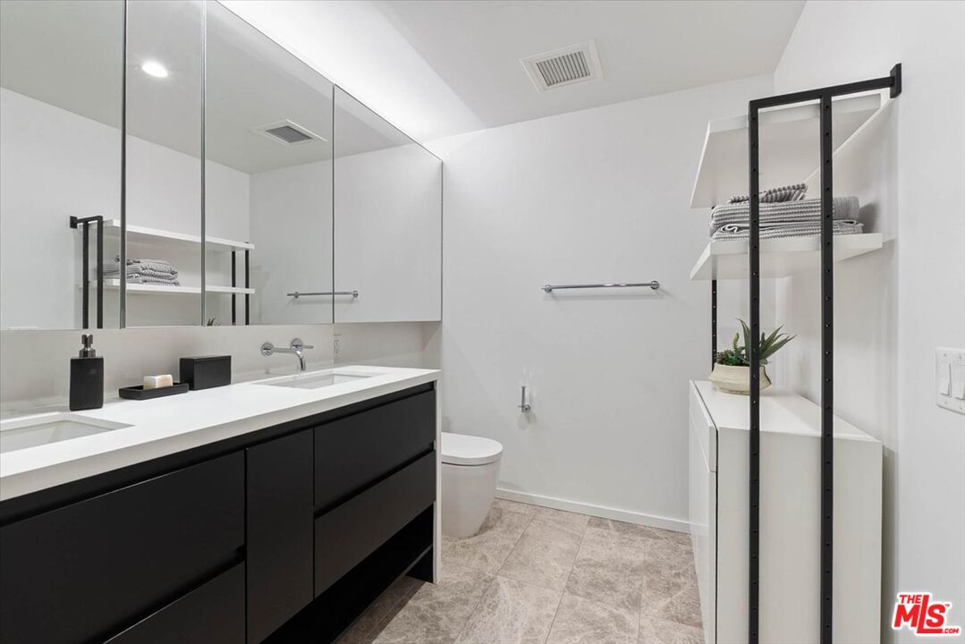 877 Francisco St Unit: 2809