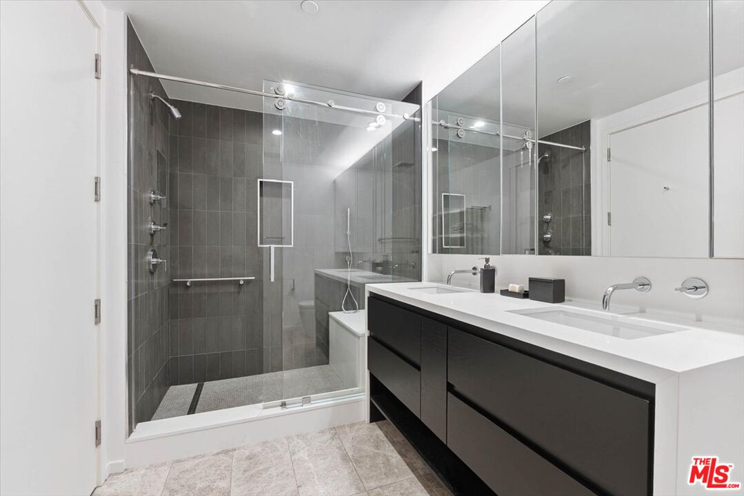 877 Francisco St Unit: 2809