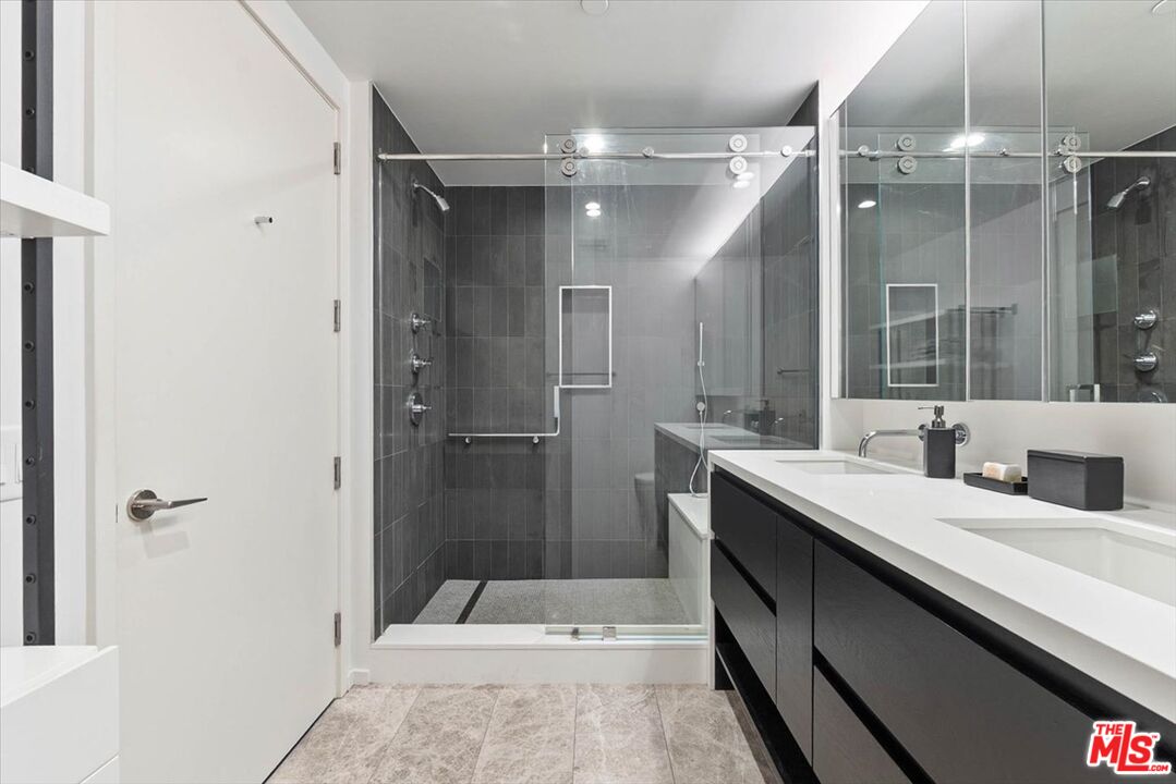 877 Francisco St Unit: 2809