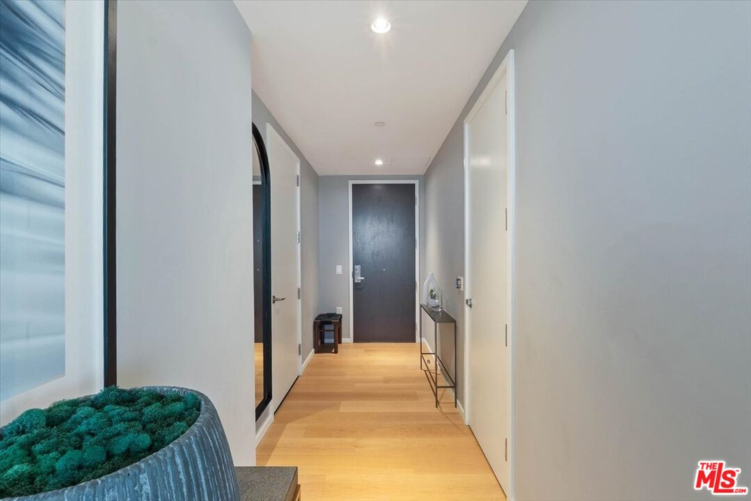 877 Francisco St Unit: 2809