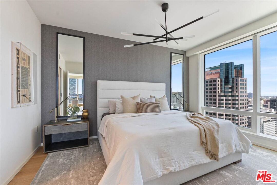 877 Francisco St Unit: 2809