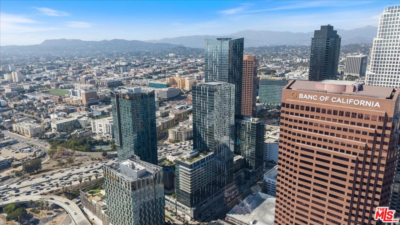 877 Francisco St Unit: 2809
