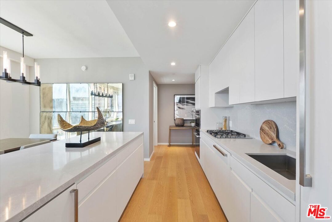 877 Francisco St Unit: 2809